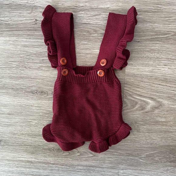Knit shorts pinafore - Picture 1 of 1